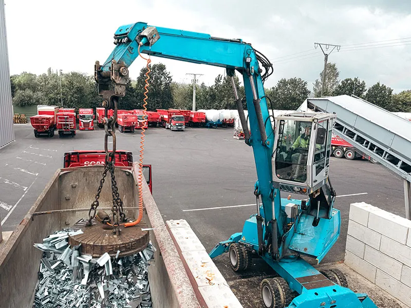 Kran Schrott LKW Metall Magnet