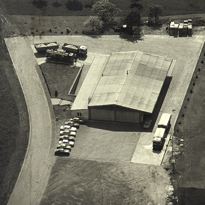 1975